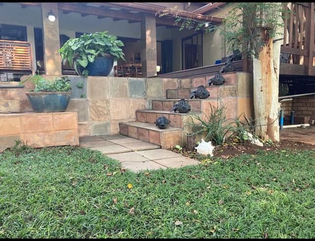 7 BEDROOM FREEHOLD FOR SALE IN CASHAN